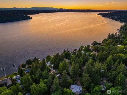 $3,850,000 | 4889 Forest Avenue Southeast, Mercer Island, WA 98040