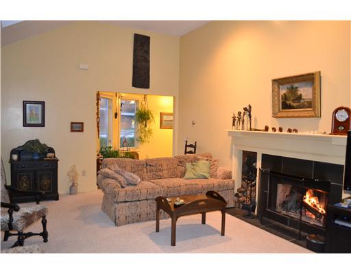 57 Asylum Road Warren, RI 02885 - Photo 3 of 20 Den/Family/Great Room.
