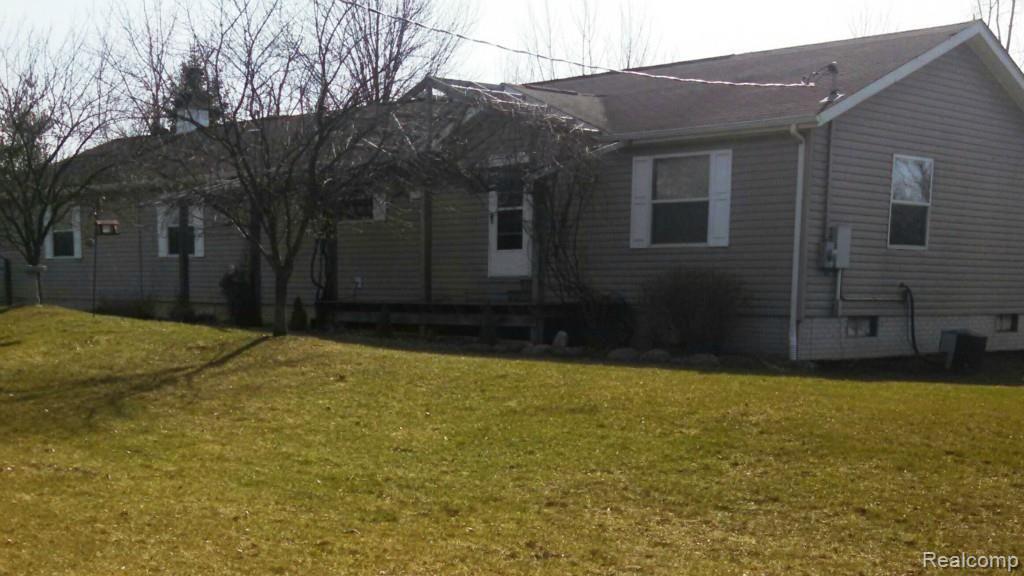 4549 Hasslick Road North Branch, MI 48461 - Photo 1 of 23 1Front.jpg