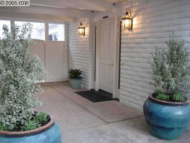 18 Ranch Road Orinda, CA 94563 - Photo 2 of 9