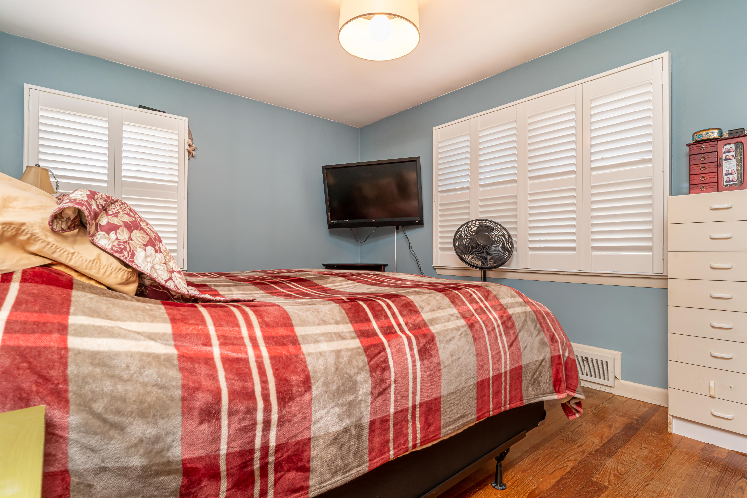 121 Dennett Road Kittery, ME 03904 - Photo 34 of 56 Bedroom 3
