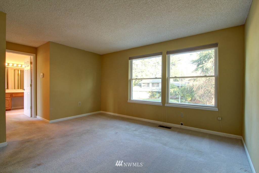18523 132nd Place Southeast Renton, WA 98058 - Photo 13 of 15 Gallery Image 13