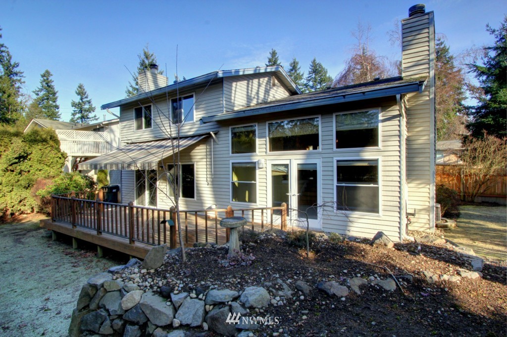 18523 132nd Place Southeast Renton, WA 98058 - Photo 4 of 15 Gallery Image 4