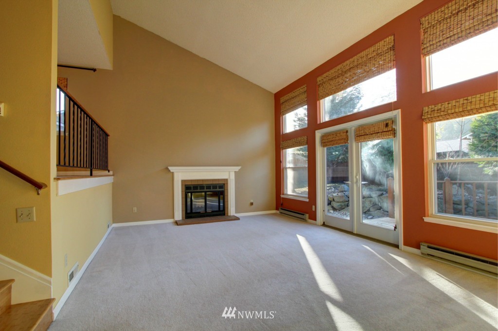 18523 132nd Place Southeast Renton, WA 98058 - Photo 6 of 15 Gallery Image 6