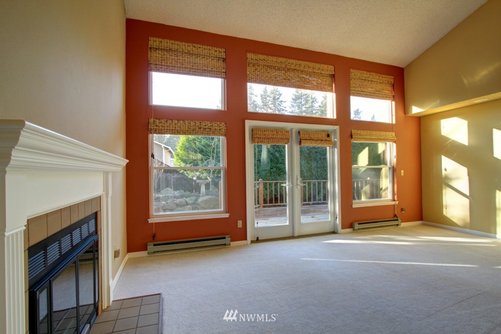 18523 132nd Place Southeast Renton, WA 98058 - Photo 8 of 15 Gallery Image 8