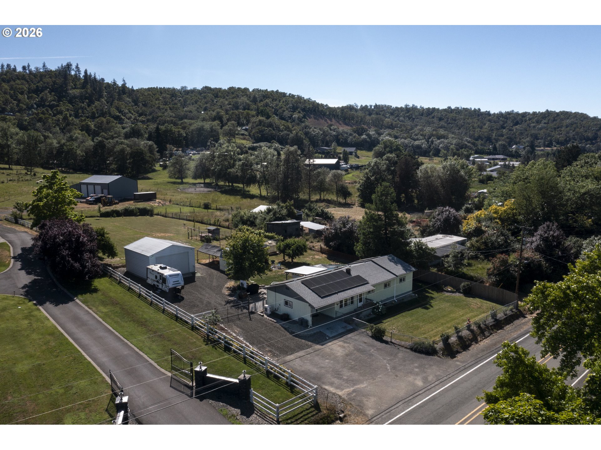 695 Glengary Loop Road Roseburg, OR 97470 - Photo 43 of 48