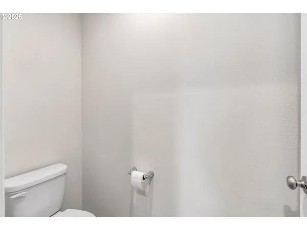 a view of backyard with a garden