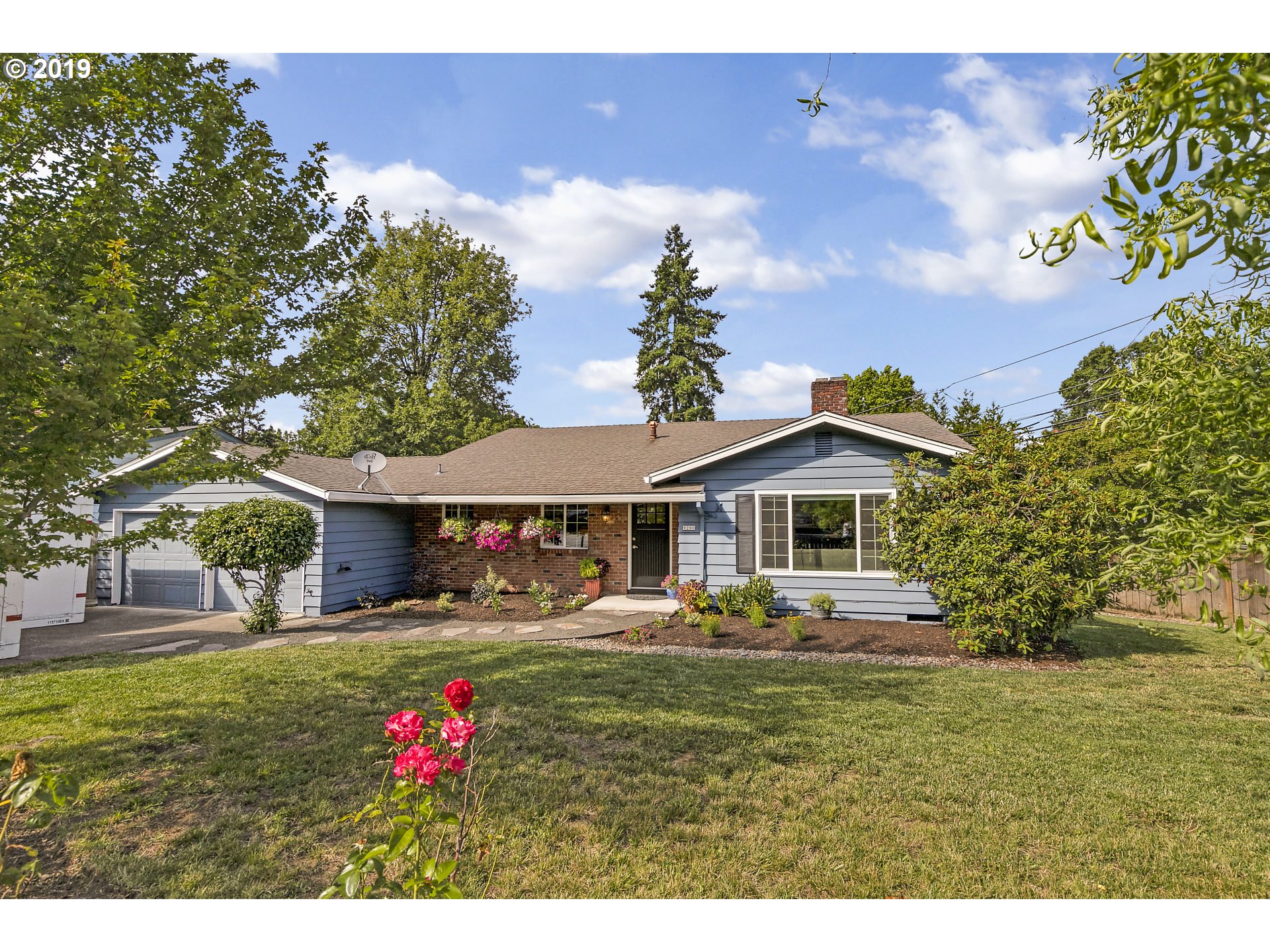 9200 Southwest Jamieson Road Beaverton, OR 97005 - Photo 1 of 28 Gallery Image 1