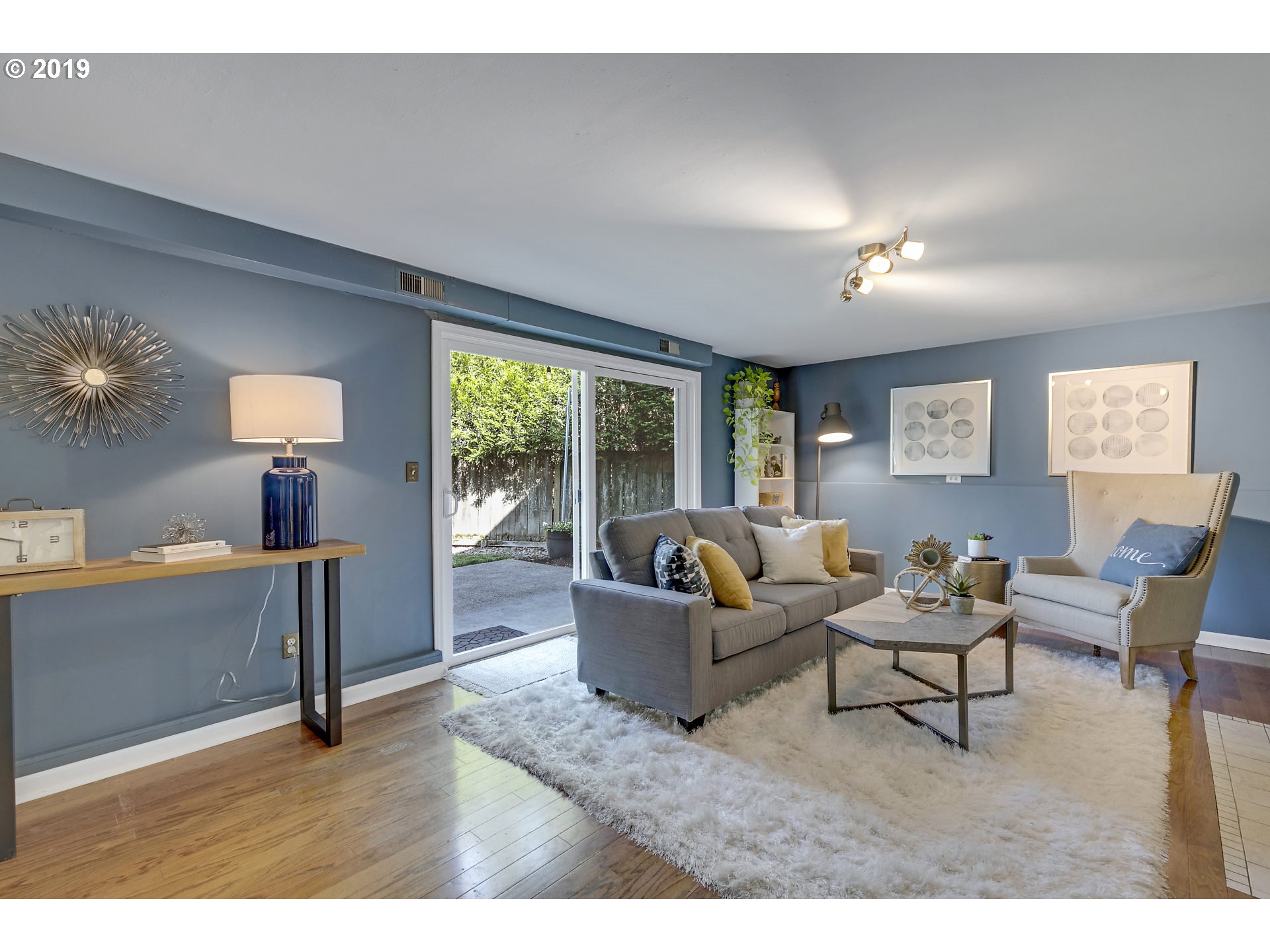 9200 Southwest Jamieson Road Beaverton, OR 97005 - Photo 11 of 28 Family Room