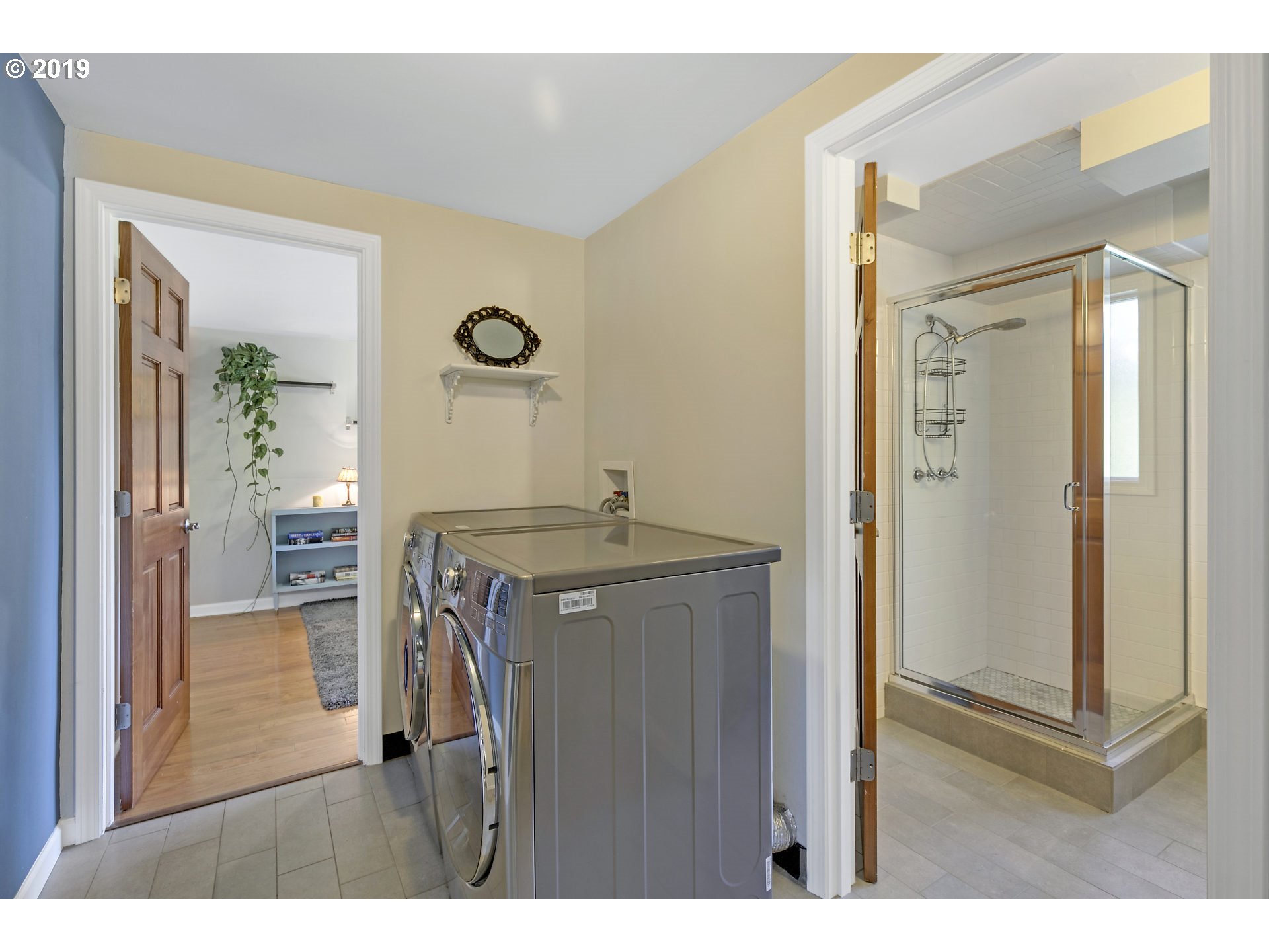 9200 Southwest Jamieson Road Beaverton, OR 97005 - Photo 14 of 28 Laundry