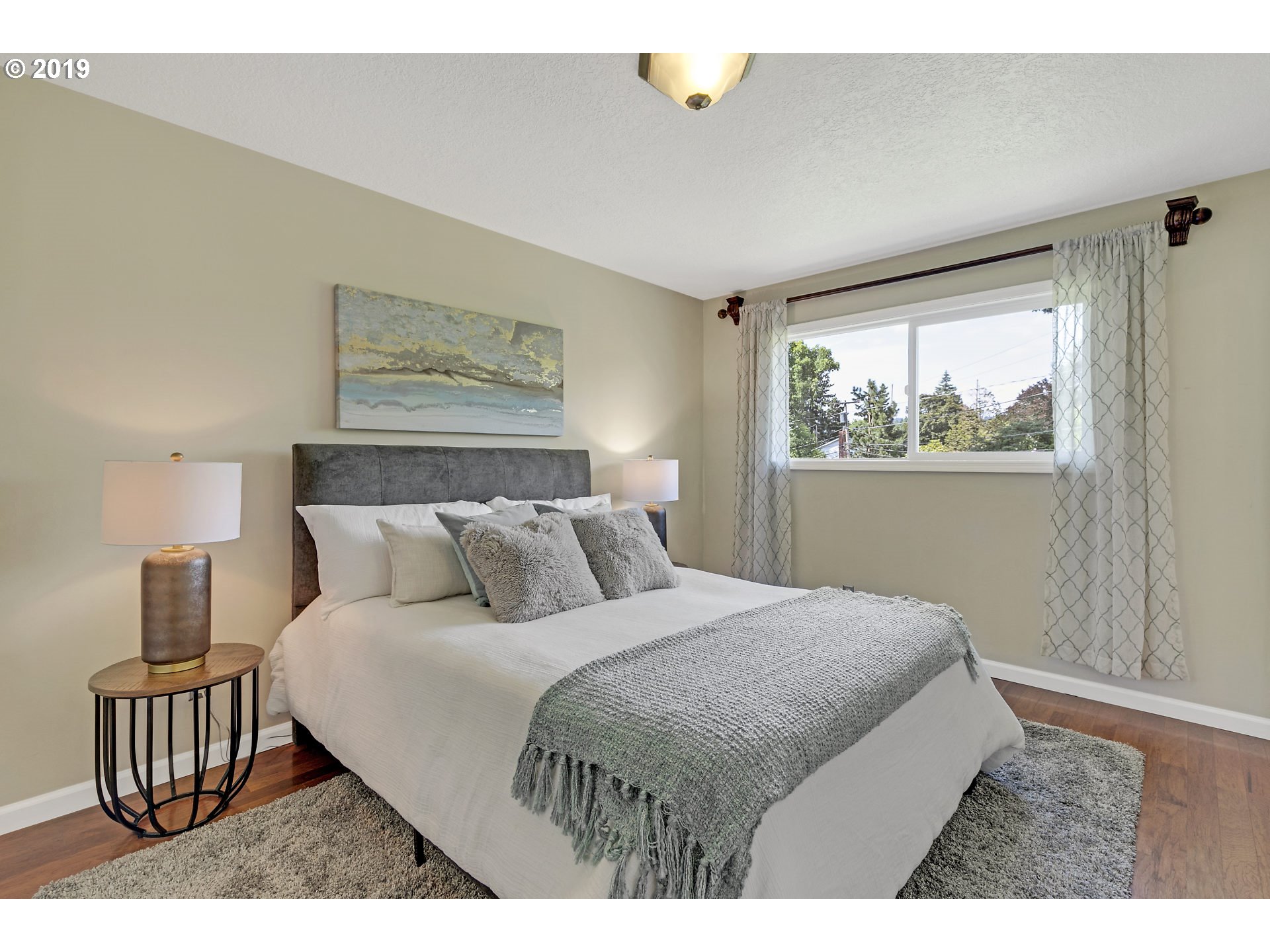 9200 Southwest Jamieson Road Beaverton, OR 97005 - Photo 17 of 28 Bedroom, Primary