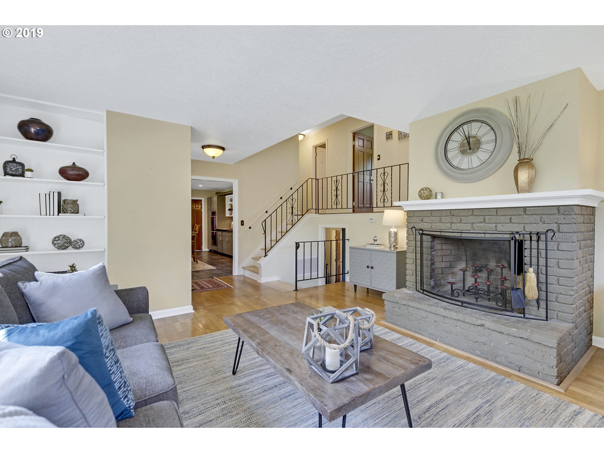 9200 Southwest Jamieson Road Beaverton, OR 97005 - Photo 6 of 28 Staircase