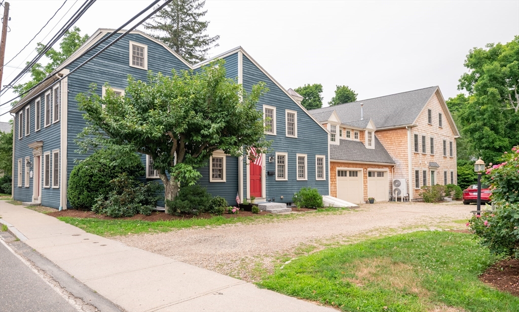 18 County Street, Unit 4 Ipswich, MA 01938 - Photo 4 of 42 Gallery Image 4