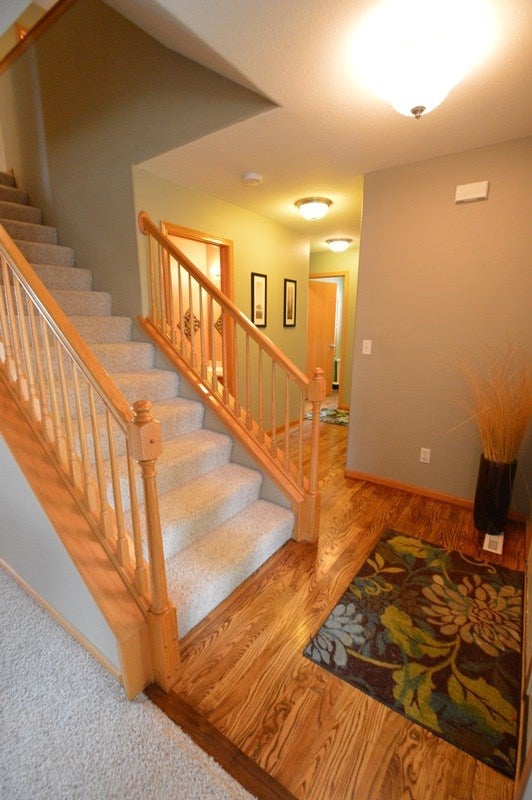 5913 Spring View Court Northeast Cedar Rapids, IA 52411 - Photo 2 of 25 Gallery Image 2