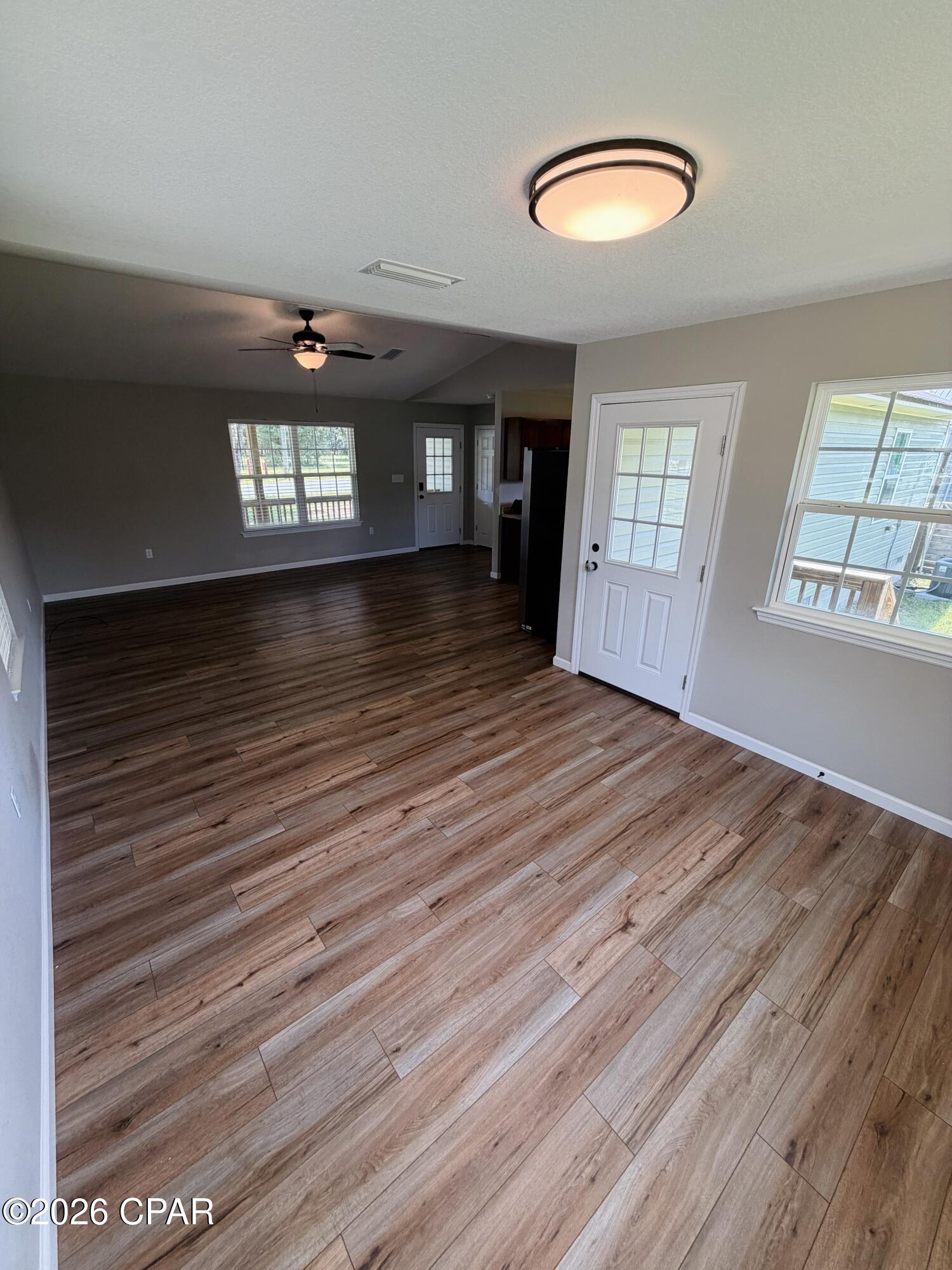 6601 Grande Oak Loop Grand Ridge, FL 32442 - Photo 14 of 24 Gallery Image 14
