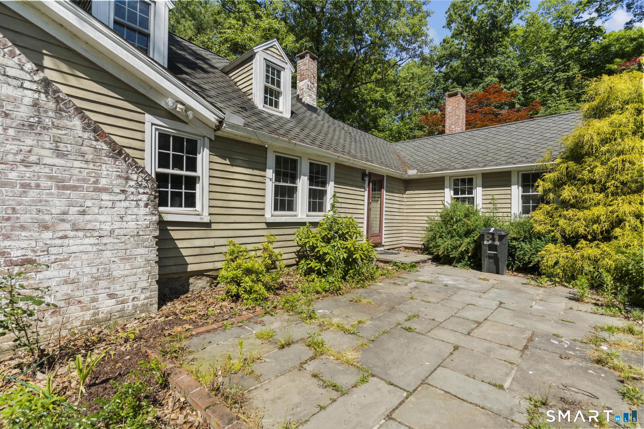61 Mile Hill Road South Newtown, CT 06470 - Photo 7 of 30