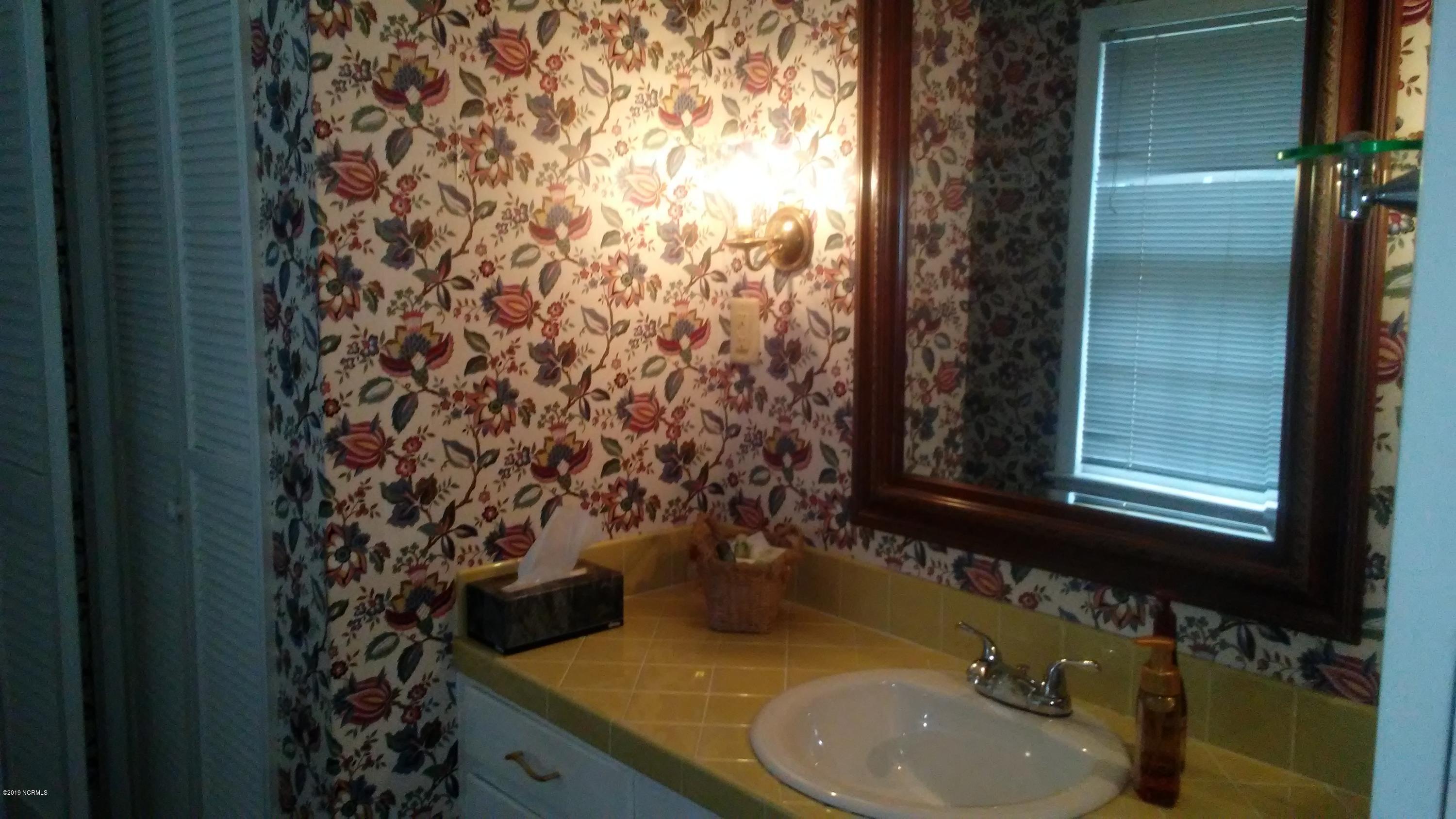 2300 Hodges Road Kinston, NC 28504 - Photo 11 of 31 0112191054