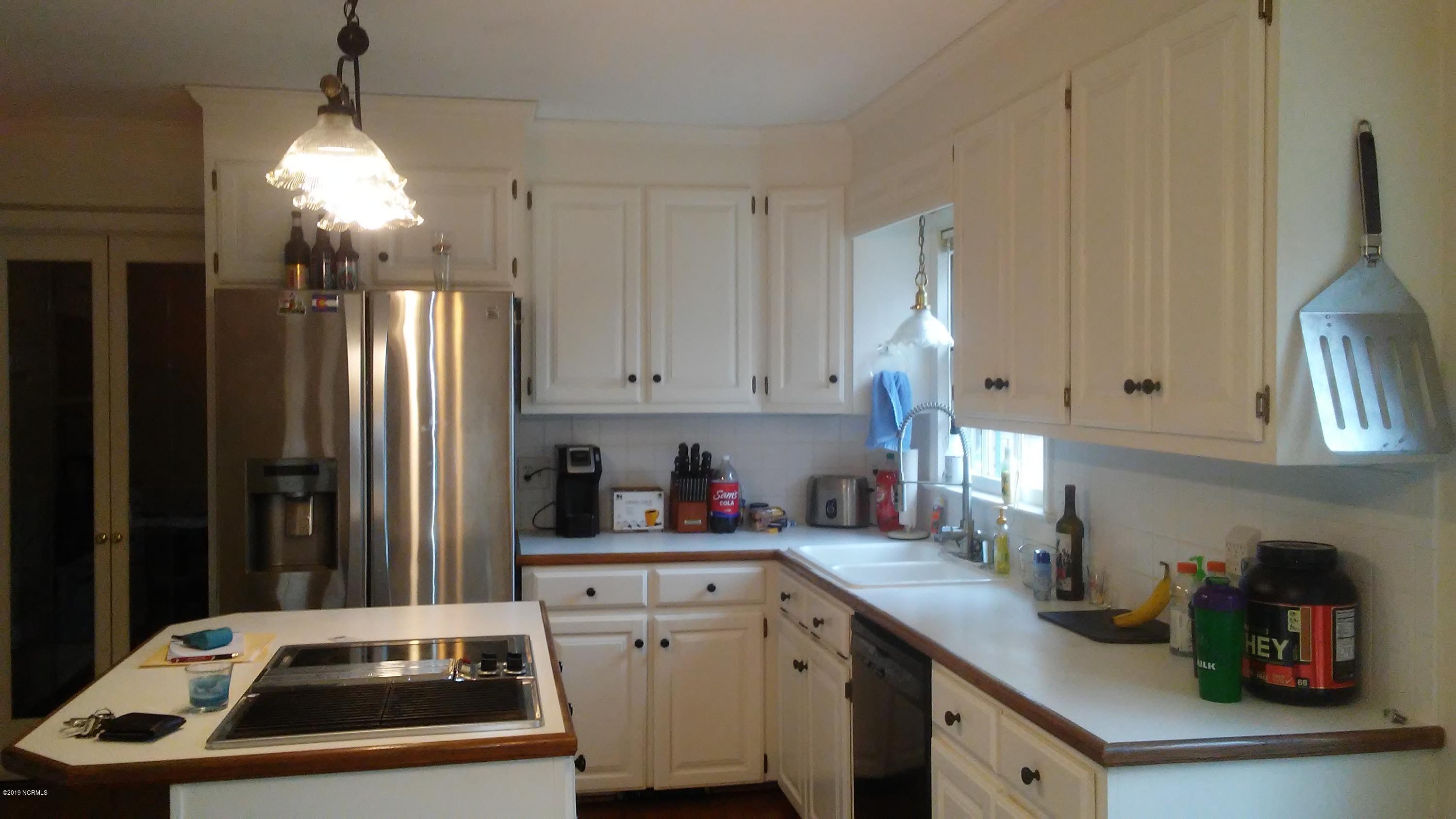2300 Hodges Road Kinston, NC 28504 - Photo 4 of 31 0112191047