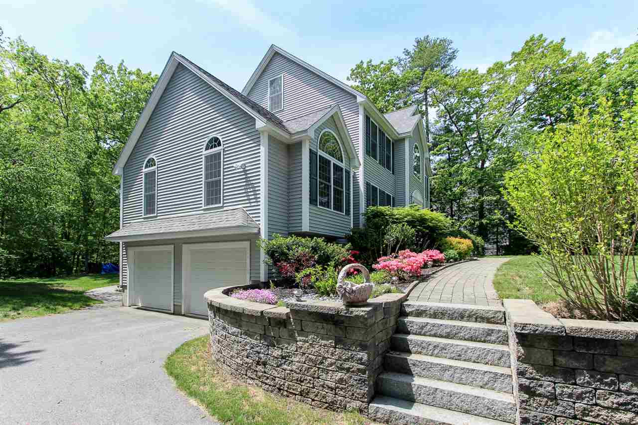 31 Mitchell Pond Road Windham, NH 03087 - Photo 2 of 28