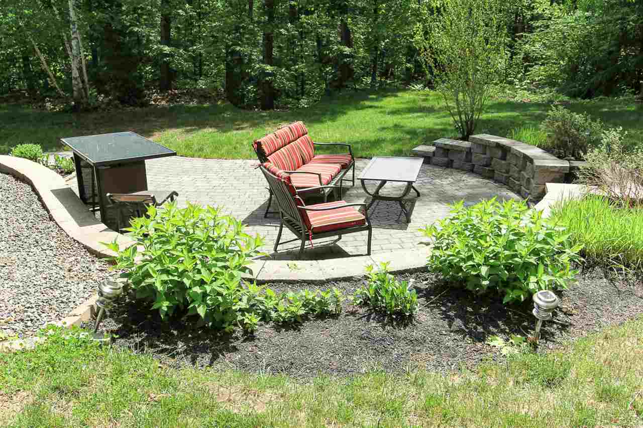 31 Mitchell Pond Road Windham, NH 03087 - Photo 26 of 28