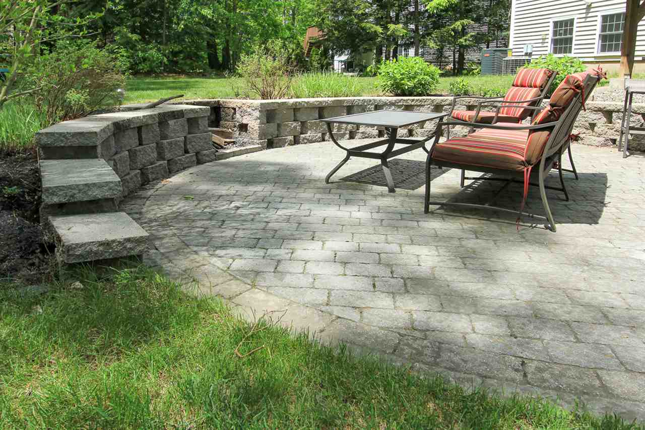 31 Mitchell Pond Road Windham, NH 03087 - Photo 27 of 28