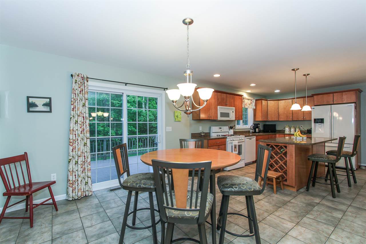 31 Mitchell Pond Road Windham, NH 03087 - Photo 7 of 28