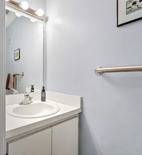 $749,000 | 2 Daybreak, Unit 2, Wayland, MA 01778