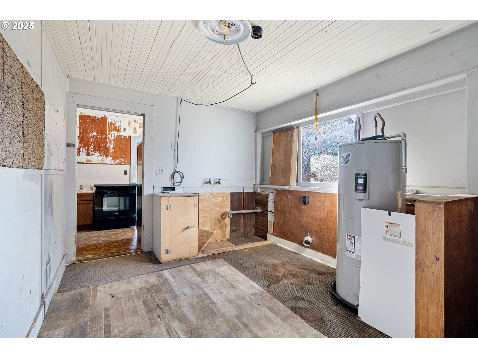 88144 4th Street Veneta, OR 97487 - Photo 12 of 21 a kitchen with stainless steel appliances a refrigerator and a stove top oven