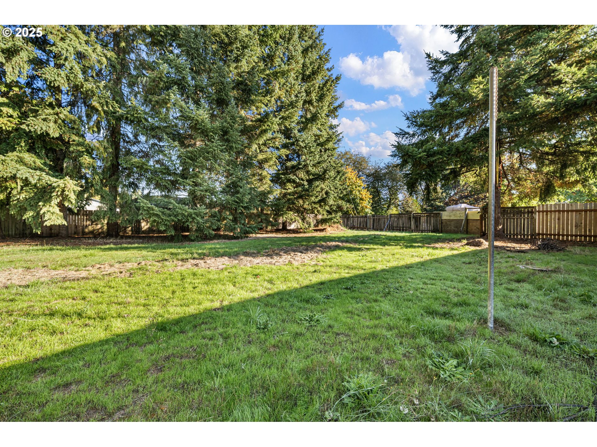 88144 4th Street Veneta, OR 97487 - Photo 18 of 21 a view of outdoor space