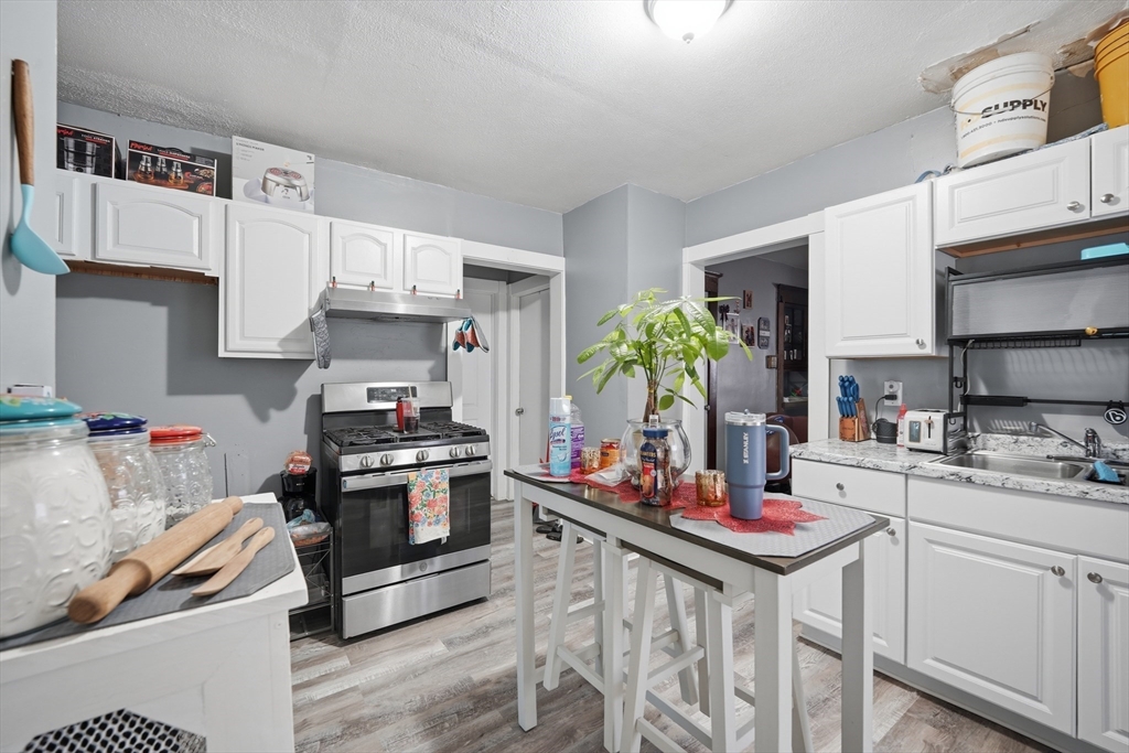 485 Bay Street Springfield, MA 01109 - Photo 6 of 14 Gallery Image 6