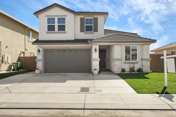 $670,000 | 2912 Zinnia Way, Lodi, CA 95242