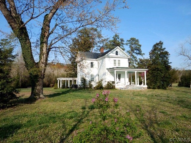 250 Midway Road Tappahannock, VA 22560 - Photo 1 of 4 Gallery Image 1