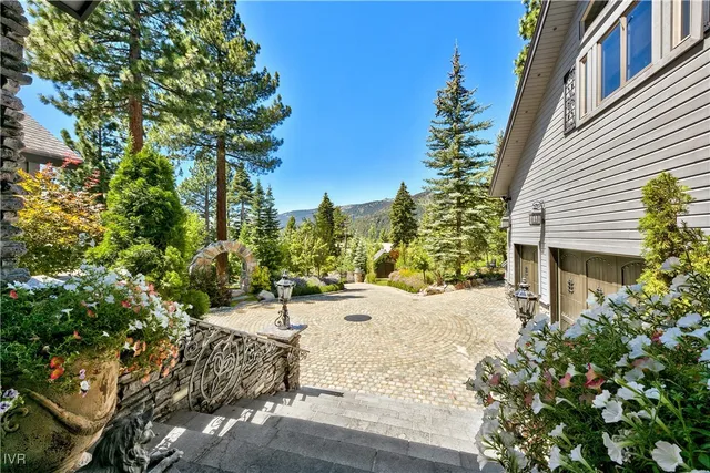 $13,888,888 | 708 Champagne Road, Incline Village, NV 89451
