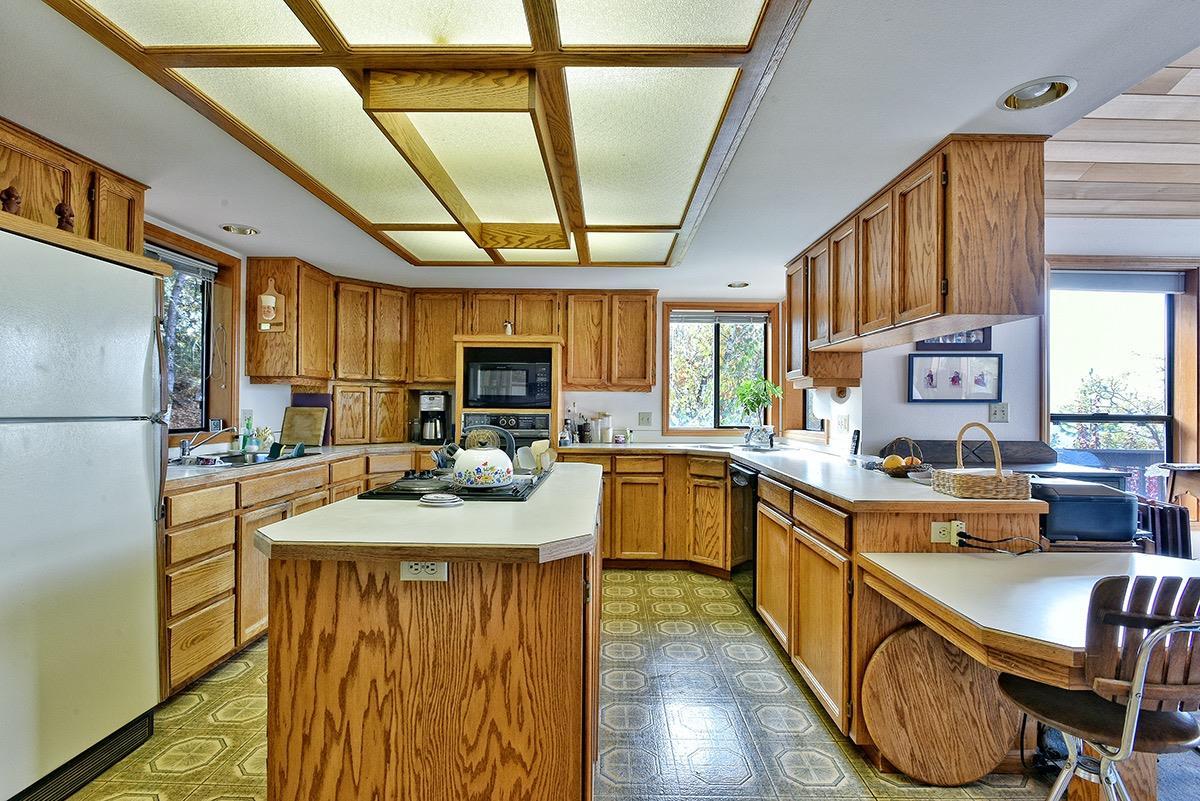 7979 Rapp Lane Talent, OR 97540 - Photo 16 of 35 Additional Photo