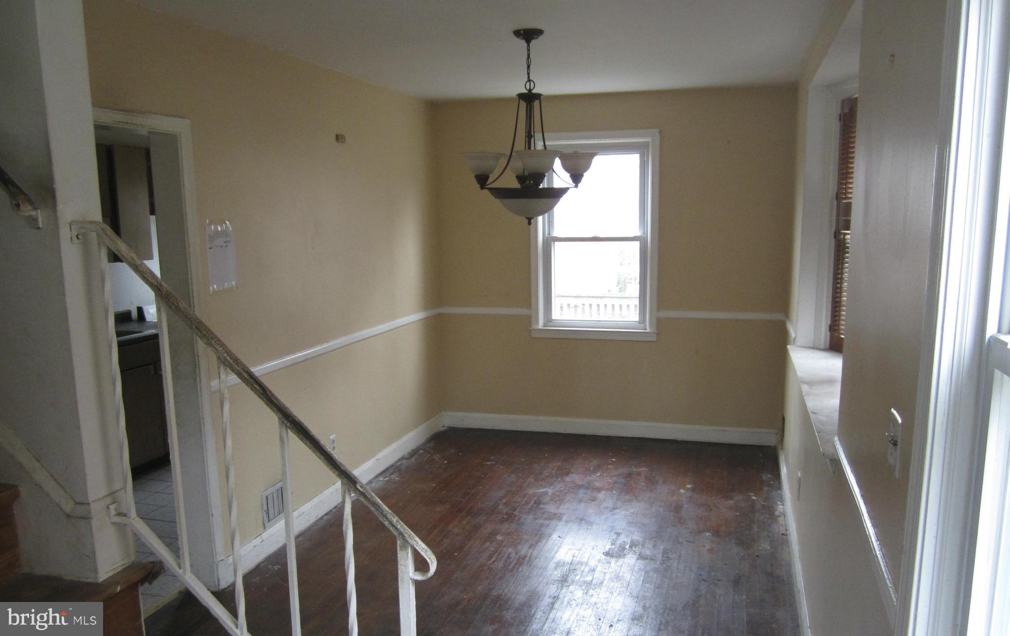 6202 Plymouth Road Baltimore, MD 21214 - Photo 3 of 11 Dining Room