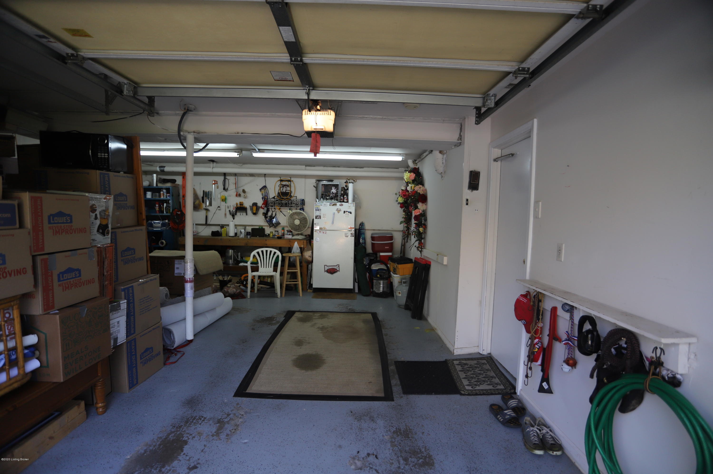 9528 Fairground Road Louisville, KY 40291 - Photo 53 of 55 garage