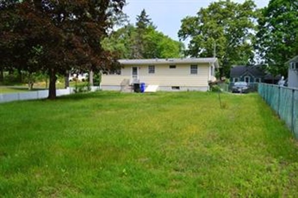 199 Parkerview Street Springfield, MA 01129 - Photo 2 of 24 Gallery Image 2