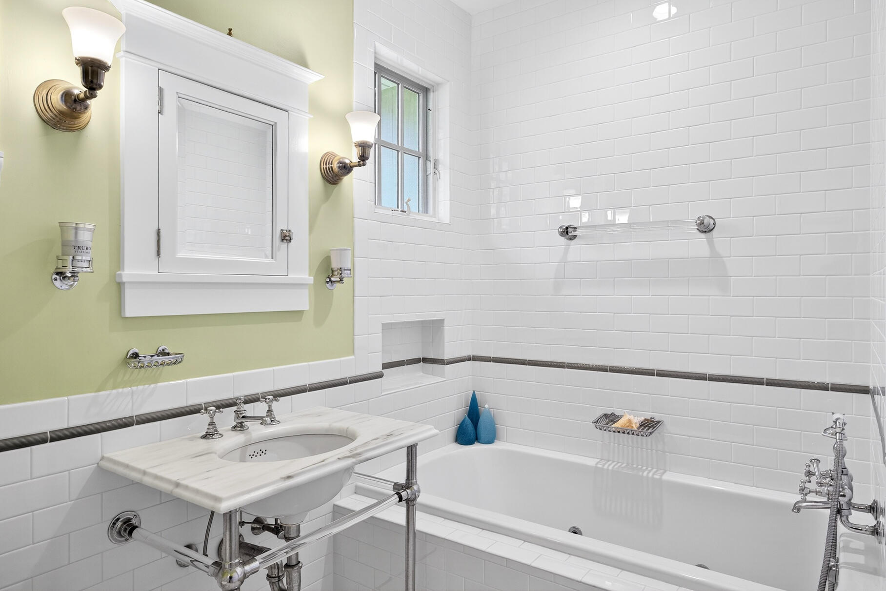27 Fishermans Road Truro, MA 02666 - Photo 32 of 44 .