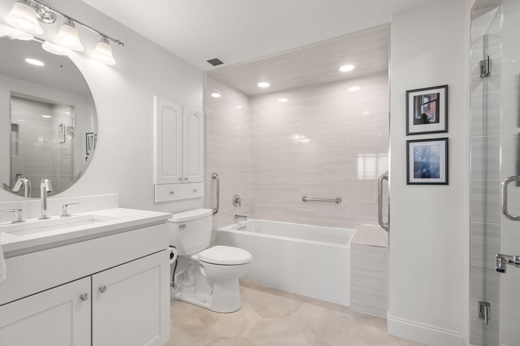 197 8th Street, Unit PH19 Boston, MA 02129 - Photo 17 of 40