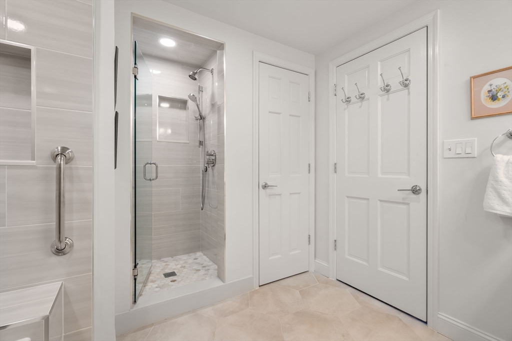 197 8th Street, Unit PH19 Boston, MA 02129 - Photo 18 of 40