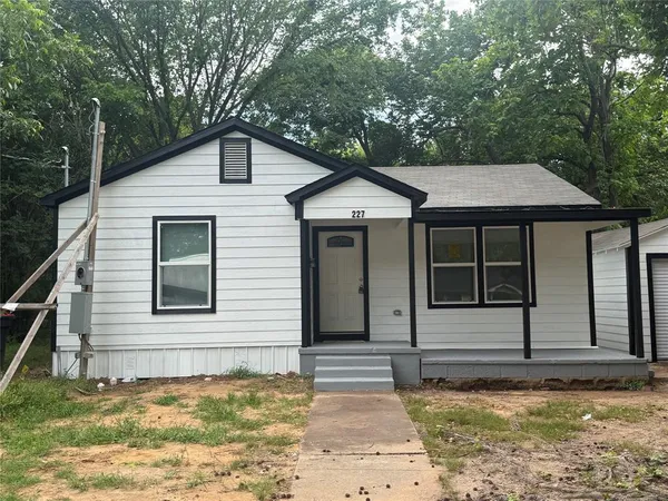 $189,000 | 227 24th Street Northwest, Paris, TX 75460