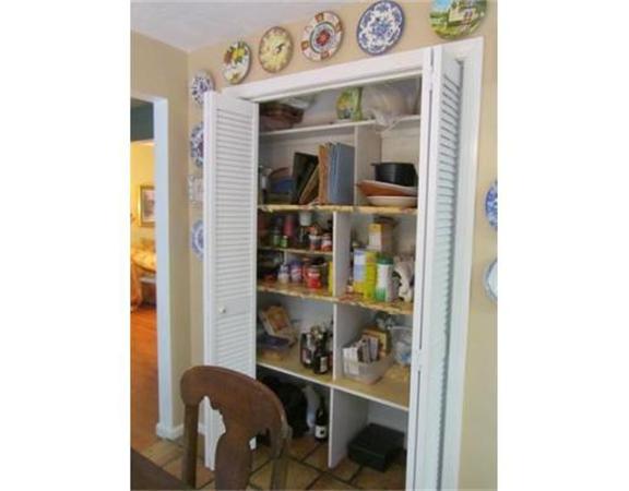 11 Arnold Road Framingham, MA 01701 - Photo 17 of 30 Gallery Image 17