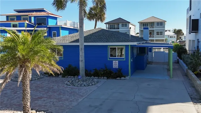 $949,000 | 453 Palermo Circle, Fort Myers Beach, FL 33931
