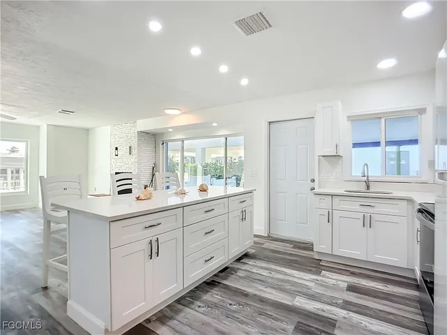 $949,000 | 453 Palermo Circle, Fort Myers Beach, FL 33931