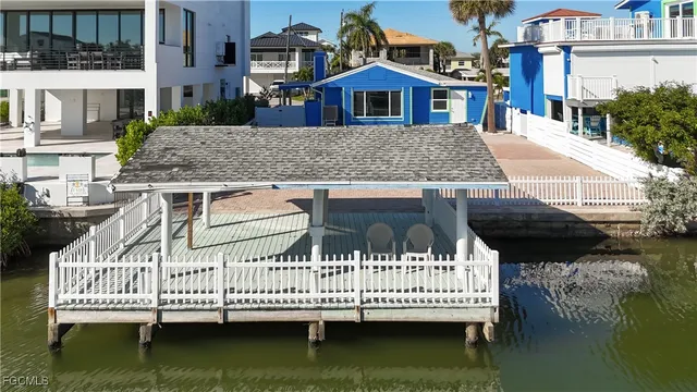 $949,000 | 453 Palermo Circle, Fort Myers Beach, FL 33931