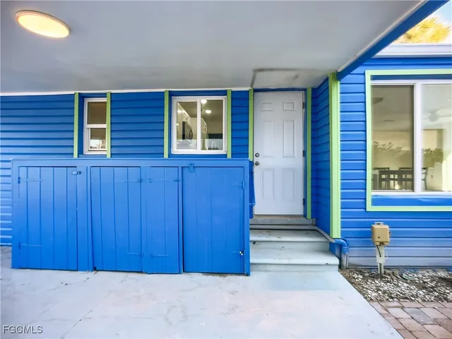 $949,000 | 453 Palermo Circle, Fort Myers Beach, FL 33931