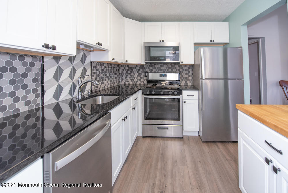 116 Azalea Circle Jackson, NJ 08527 - Photo 8 of 32 jt-11