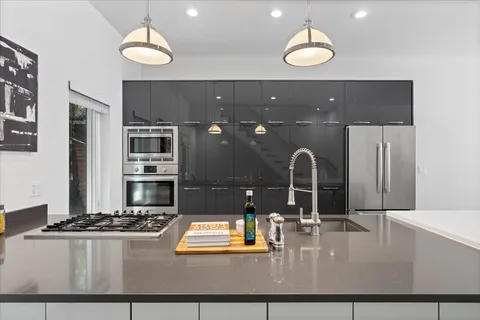 $1,099,000 | 1339 West Ancona Street, Chicago, IL 60642
