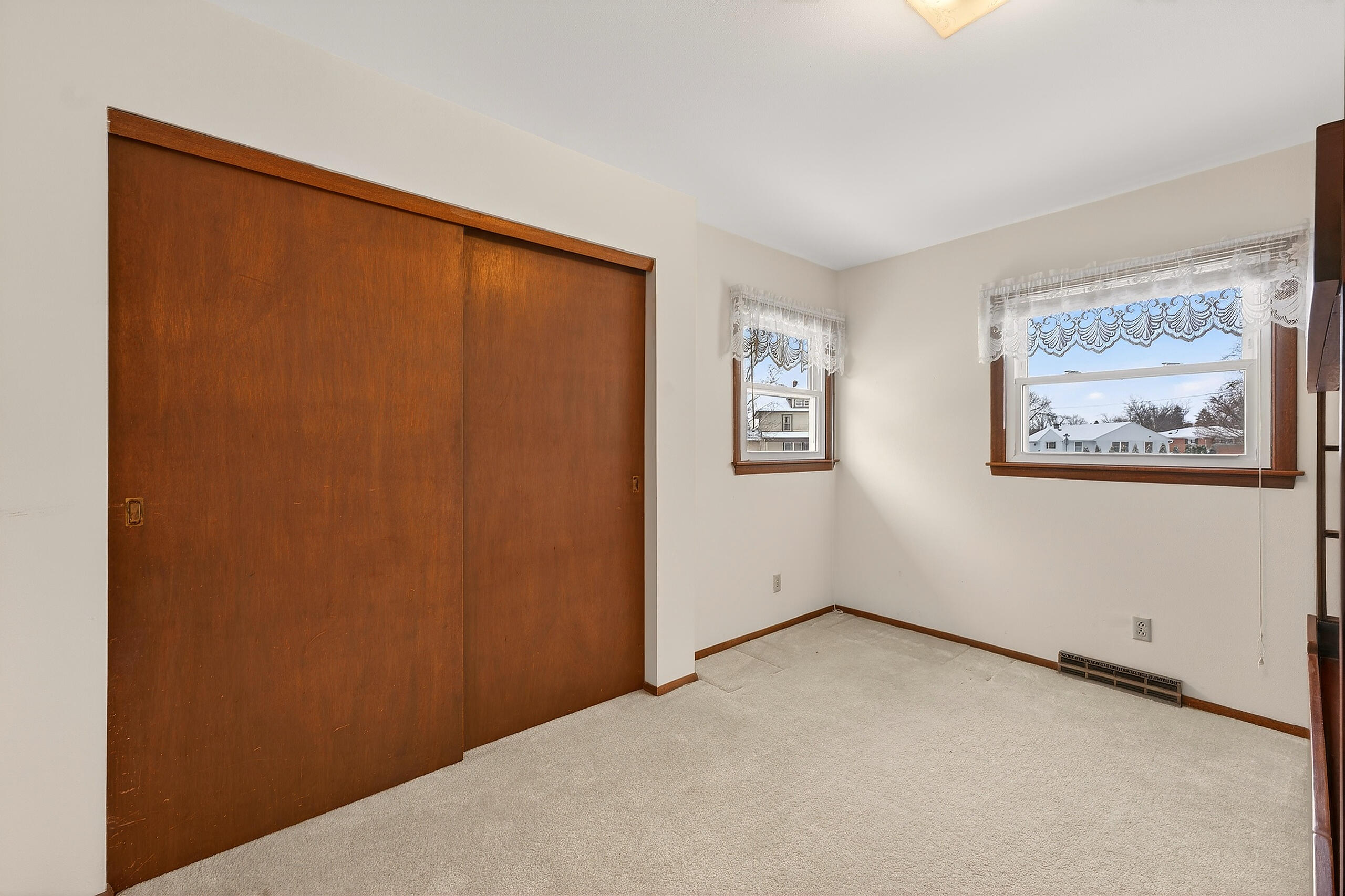 362 State Street Sheboygan Falls, WI 53085 - Photo 19 of 33 Bunk Bed Room