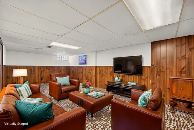 $280,000 | 362 State Street, Sheboygan Falls, WI 53085